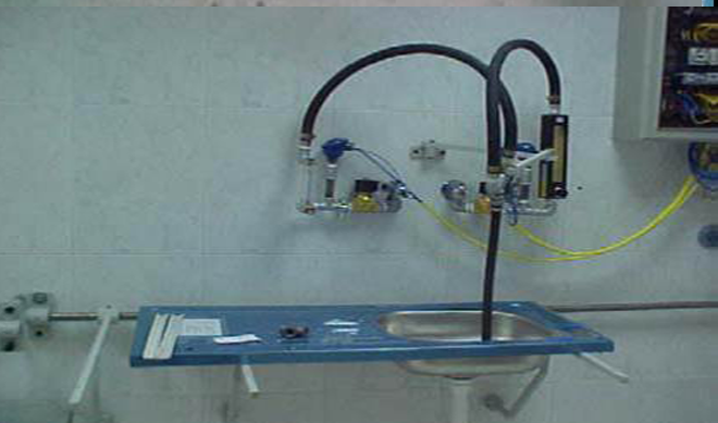 معمل إختبارات الأحواض والألواح المعدنية