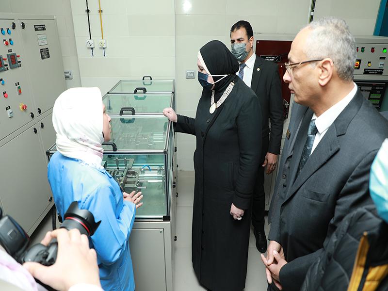 Minister of Trade and Industry inaugurates 29 laboratories in the Organization's branch in Dakhilah
