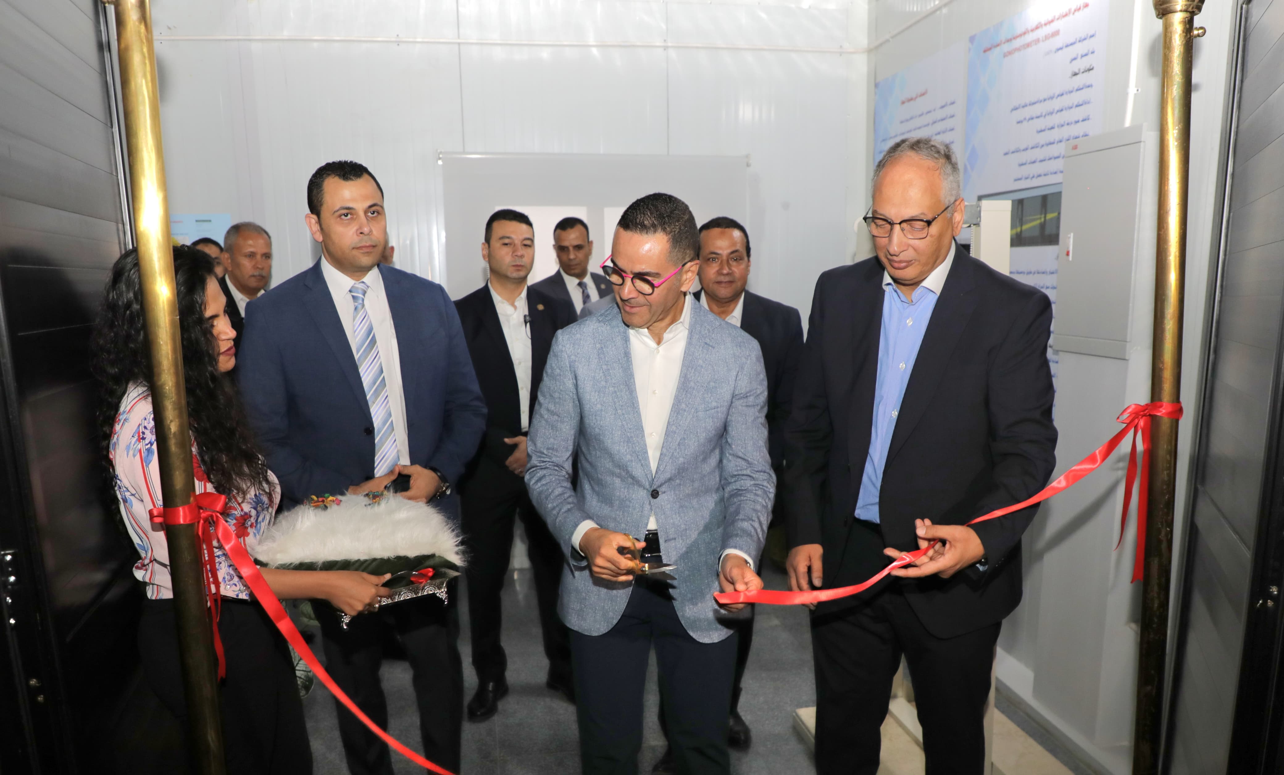 وزير الاستثمار والتجارة الخارجية م. حسن الخطيب يفتتح احدث معمل للاختبارات الضوئية بالهيئة العامة للرقابة على الصادرات والواردات