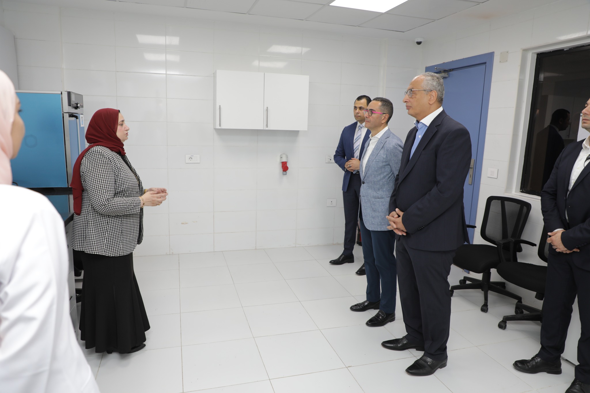 افتتاح المهندس حسن الخطيب وزير الاستثمار والتجارة الخارجية وحدة اختبارات الكفاءة الفنية للمختبرات (PT)