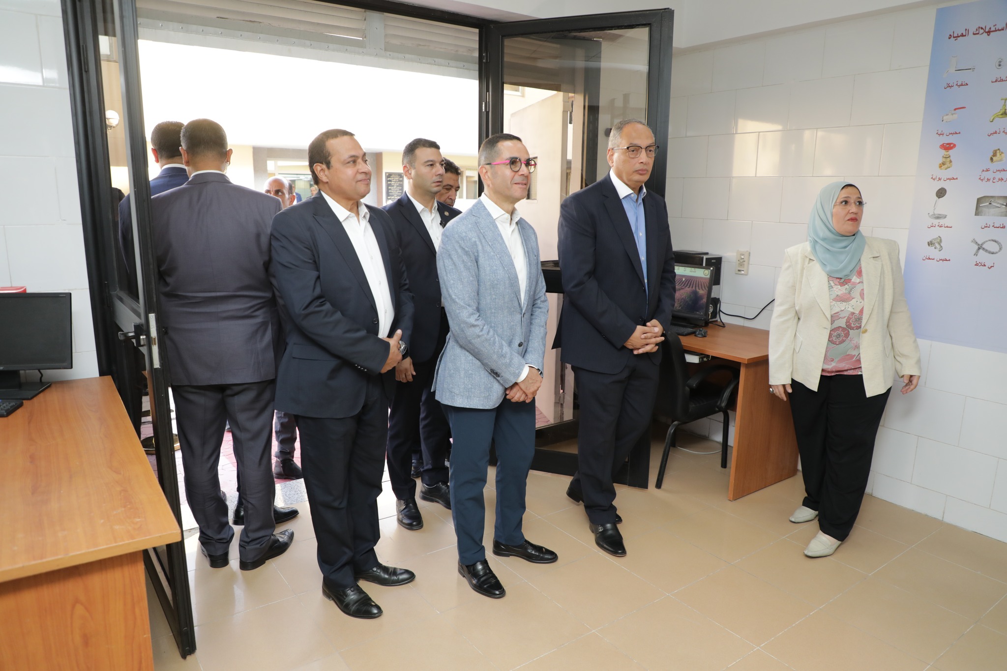 السيد المهندس حسن الخطيب وزير الاستثمار والتجارة الخارجية يتفقد معمل الضغوط وترشيد استهلاك المياه