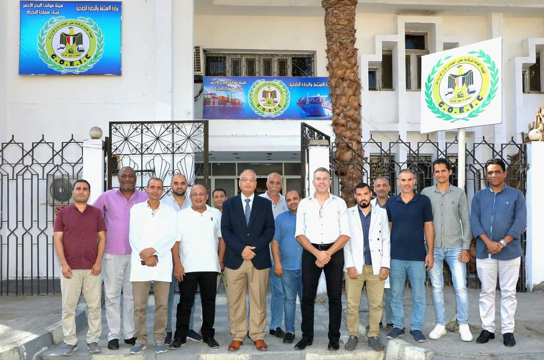 M. Issam Al-Najjar on inspection tour of the branch of the General Authority for Export and Import Control in Safaja