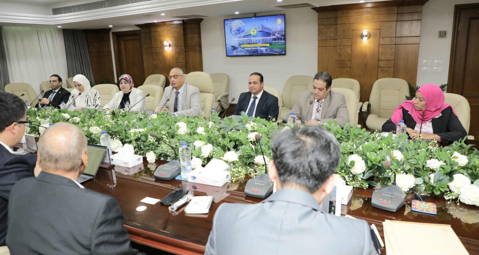 رئيس الهيئة العامة للرقابة على الصادرات والواردات يستقبل وفدا من الإدارة الحكومية لتنظيم السوق في جمهورية الصين (SAMA) لبحث سبل التعاون بينهما في مجال تقييم المطابقة وفحص ومطابقة المنتجات والرقابة على التجارة الالكترونية.