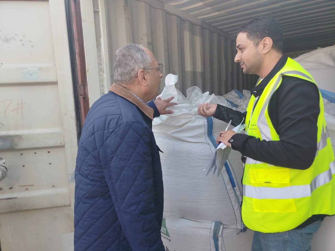 متابعة منظمومة الافراج الجمركى