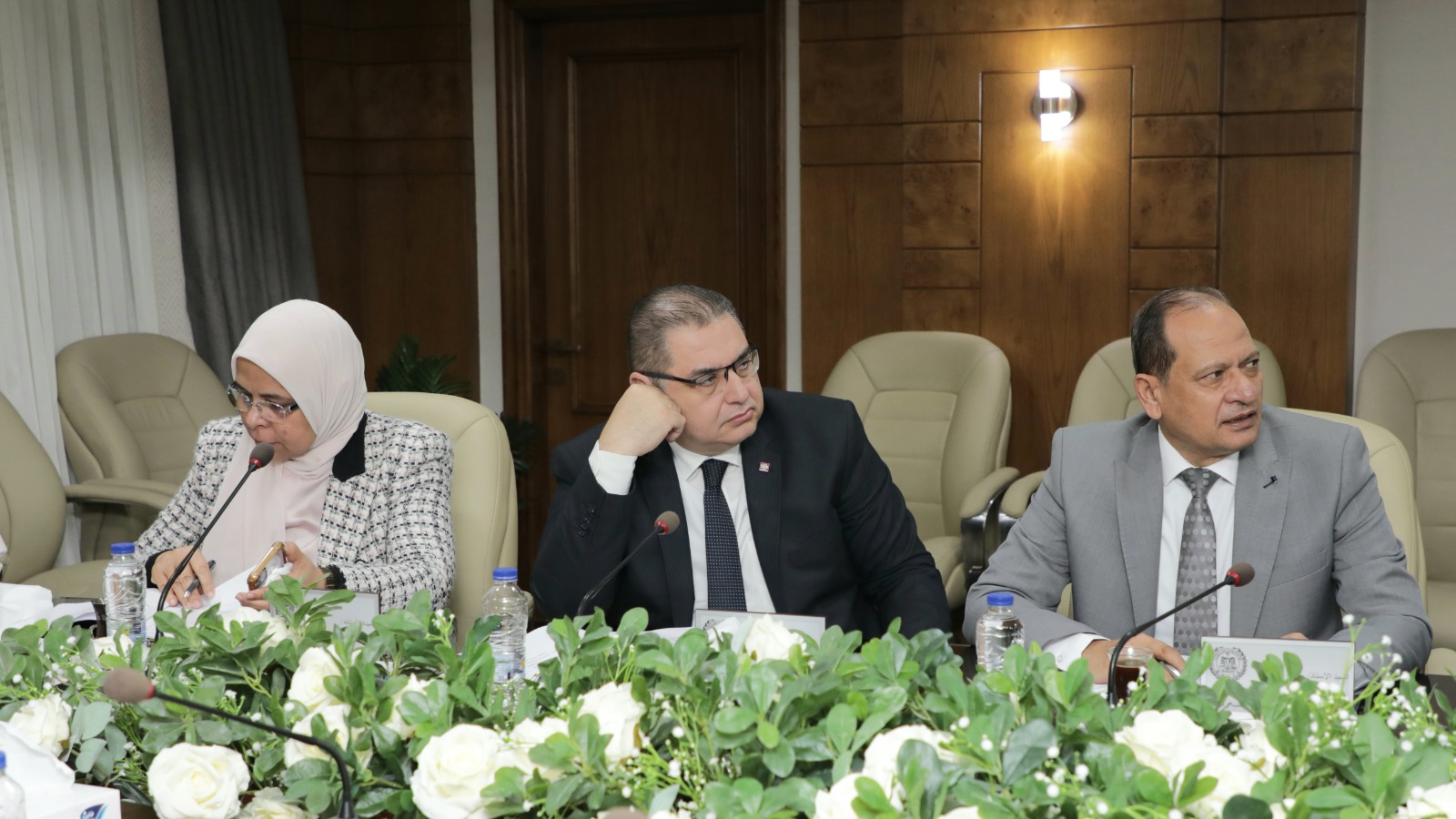 اجتماع رئيس الهيئة العامة للرقابة علي الصادرات والواردات مع اعضاء مجلس الادارة وممثلى المجالس التصديرية لعرض انجازات الهيئة لعام ٢٠٢٤
