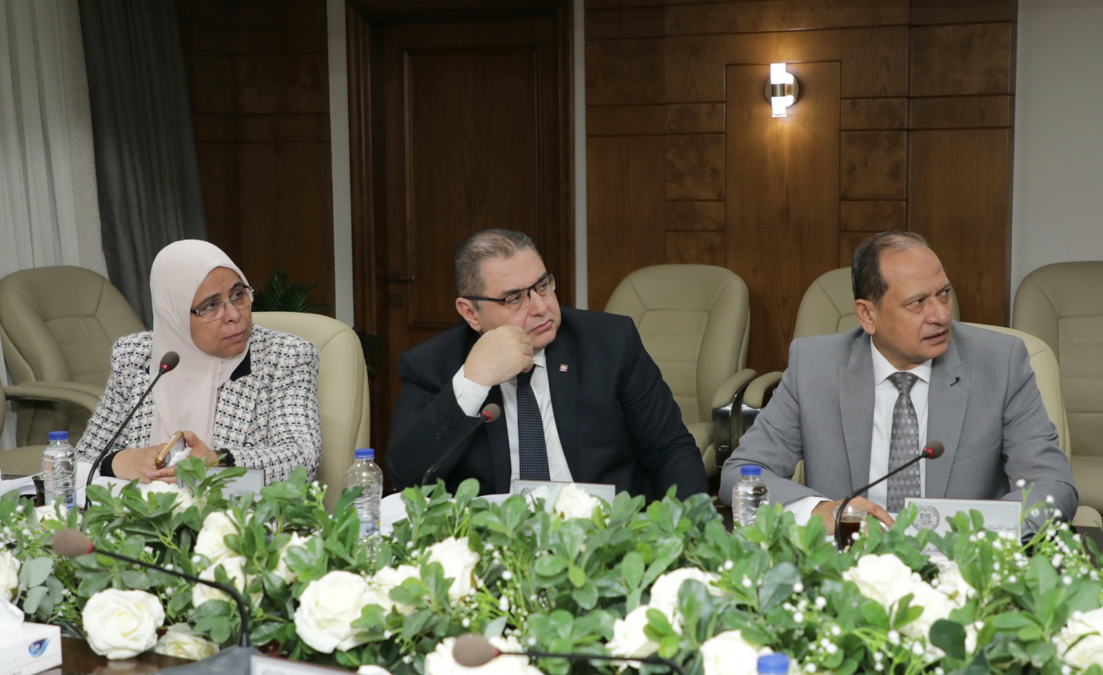 اجتماع رئيس الهيئة العامة للرقابة علي الصادرات والواردات مع اعضاء مجلس الادارة وممثلى المجالس التصديرية لعرض انجازات الهيئة لعام ٢٠٢٤