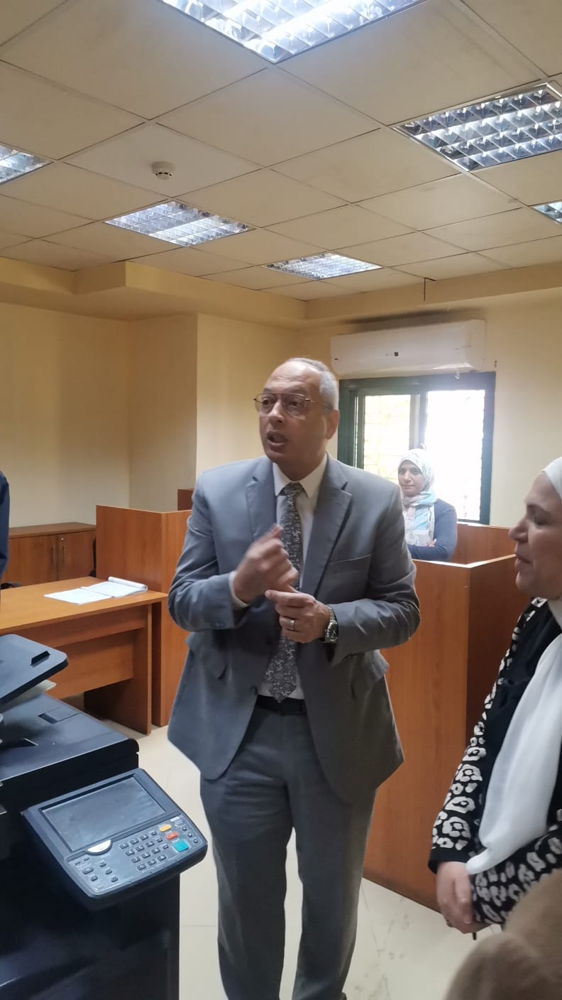 م. عصام النجار يتفقد سير العمل بفرع الهيئة بمدينة اكتوبر  ويتابع  مراحل التطوير  به