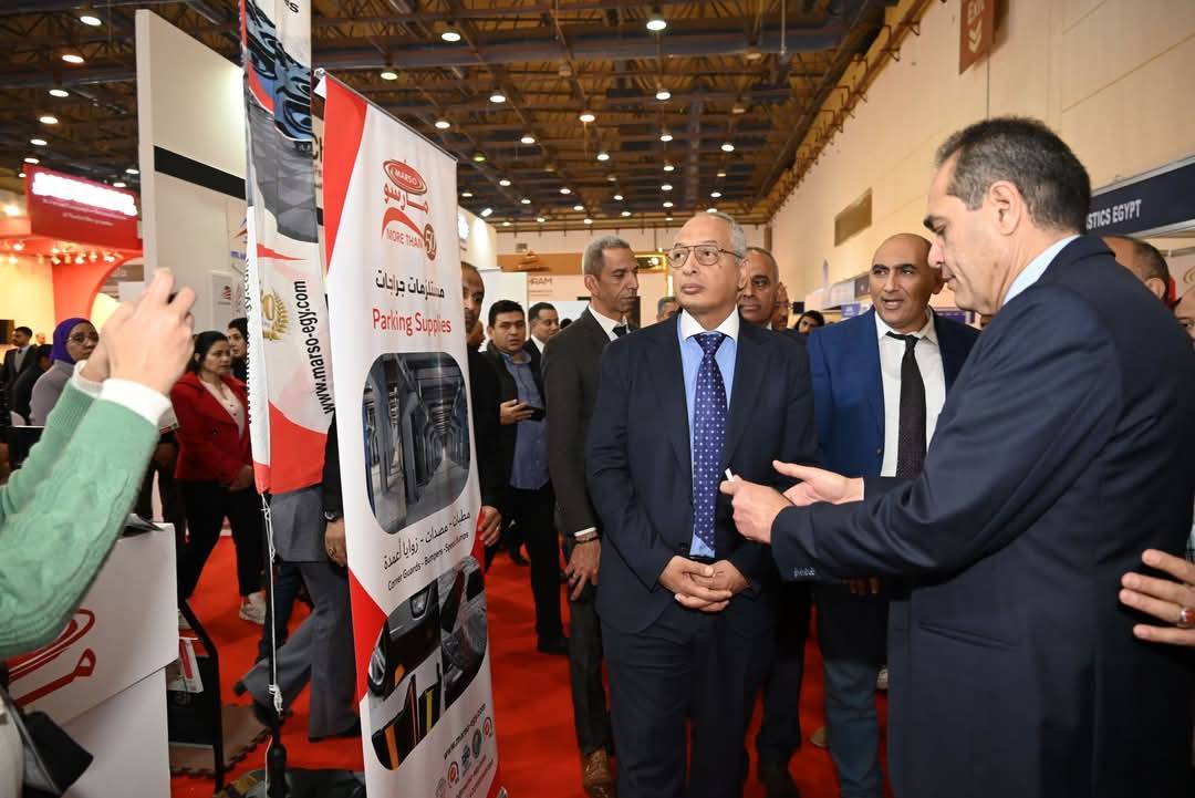 افتتح المهندس عصام النجار رئيس الهيئة العامة للرقابة على الصادرات والواردات، والوزير المفوض عصام النجار رئيس الهيئة العامة للمعارض والمؤتمرات، وخالد أبو المكارم رئيس المجلس التصديري للصناعات الكيماوية والأسمدة فعاليات الدورة الثانية لمعرض “أفروبلاست” المع