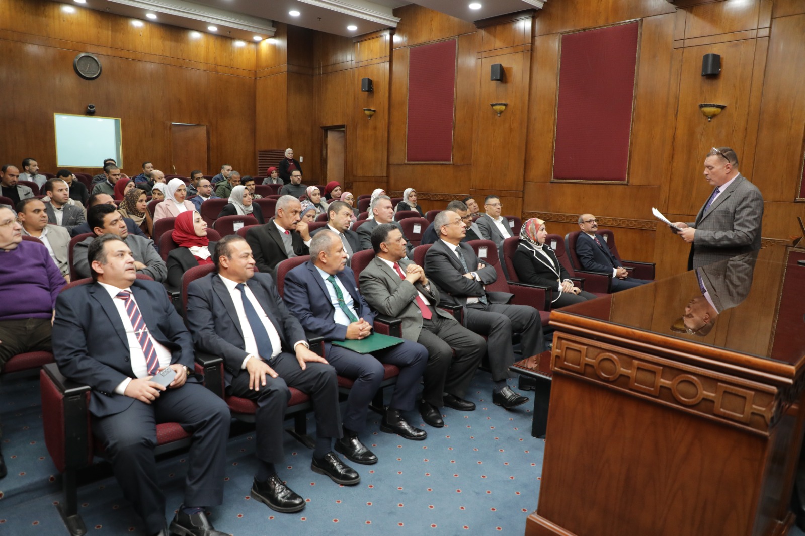 م. عصام النجار يعقد اجتماعا موسعا لمتابعة تطبيق منظومة إدارة المخاطر الشاملة فى إجراءات فحص السلع الصناعية وغير الغذائية وشارك فيه قيادات كل من الوكالة الأمريكية للتنمية الدولية USAID، ومشروع USAID TRADE ، والمجلس التصديرى للصناعات الهندسية وقيادات الهيئة
