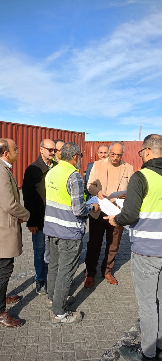 توجه اليوم السيد المهندس عصام النجا الى فرع الهيئة بالسويس لتفقد اجراءات العمل بميناء السويس والادبية والعين السخنة وبدر الجاف