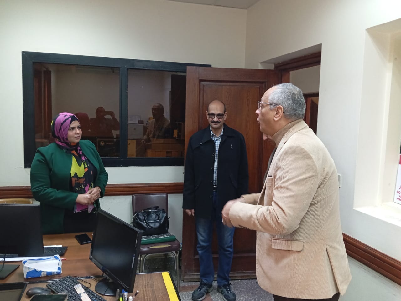 توجه اليوم السيد المهندس عصام النجا الى فرع الهيئة بالسويس لتفقد اجراءات العمل بميناء السويس والادبية والعين السخنة وبدر الجاف