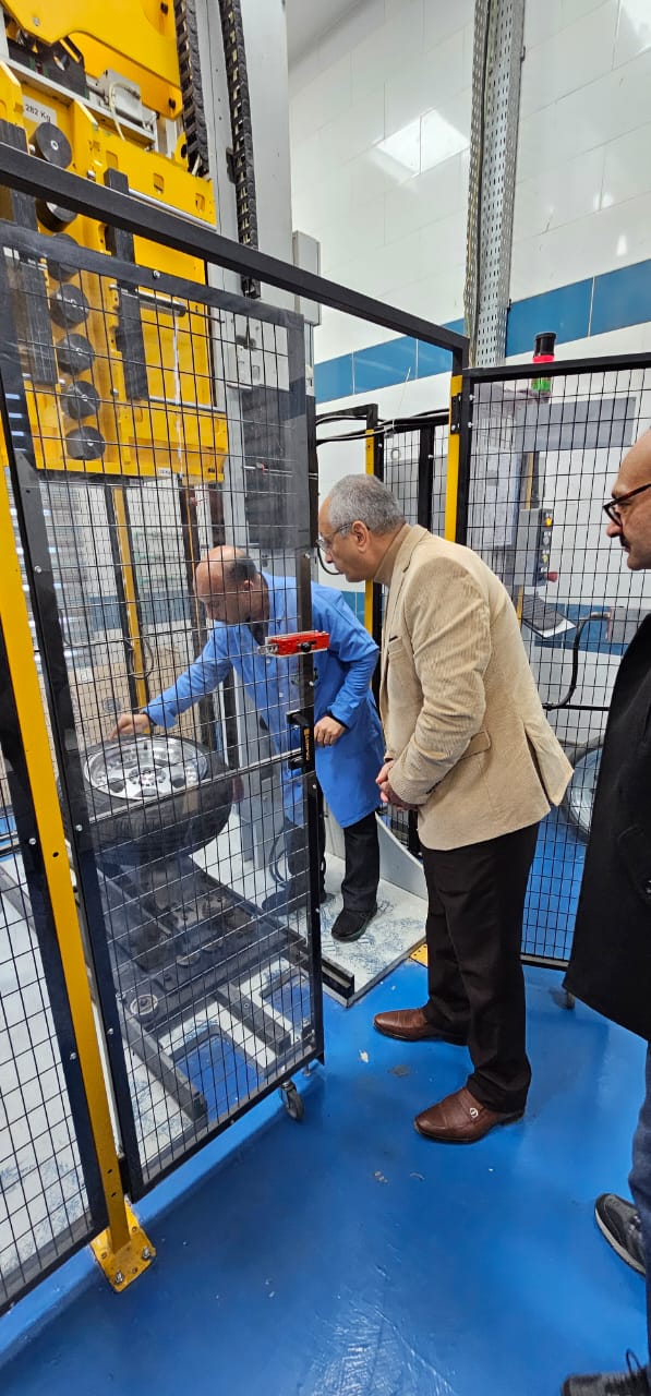 توجه اليوم السيد المهندس عصام النجا الى فرع الهيئة بالسويس لتفقد اجراءات العمل بميناء السويس والادبية والعين السخنة وبدر الجاف