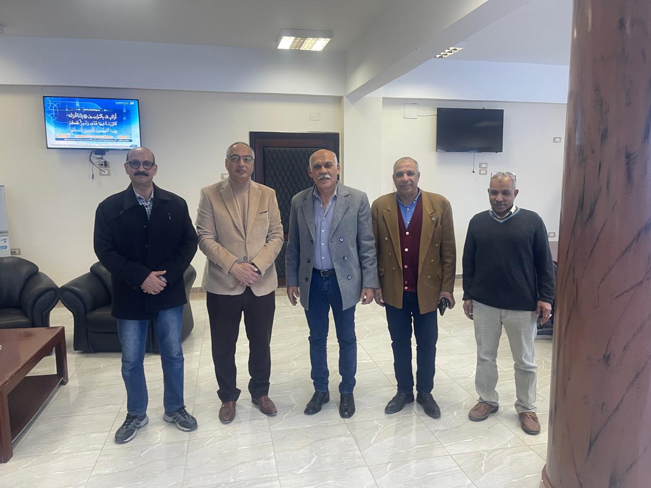 توجه اليوم السيد المهندس عصام النجا الى فرع الهيئة بالسويس لتفقد اجراءات العمل بميناء السويس والادبية والعين السخنة وبدر الجاف