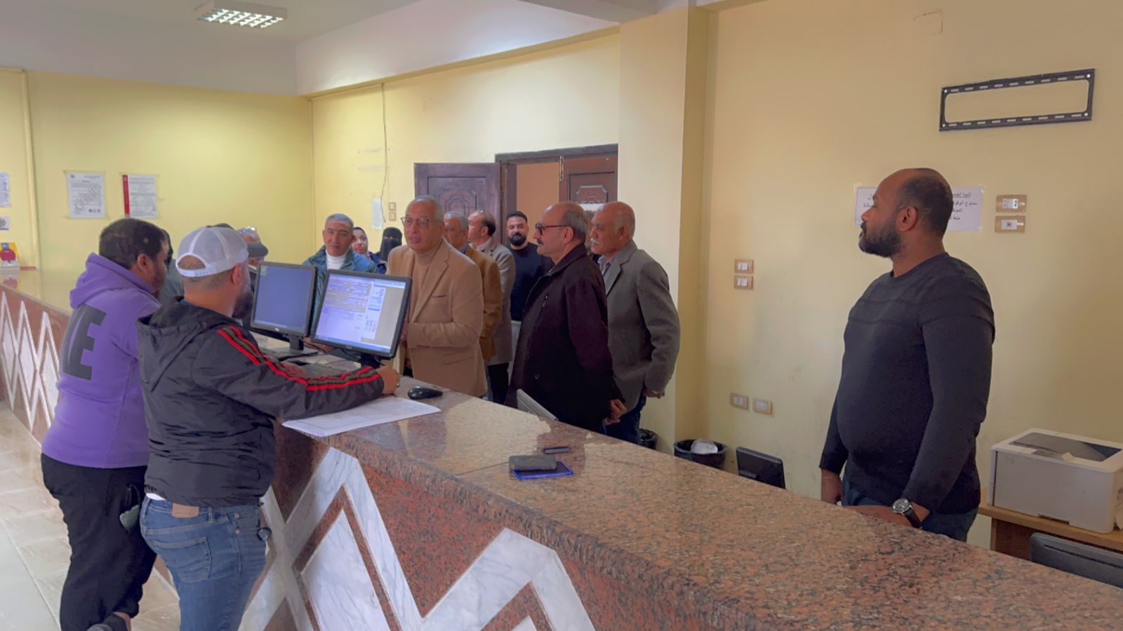 توجه اليوم السيد المهندس عصام النجا الى فرع الهيئة بالسويس لتفقد اجراءات العمل بميناء السويس والادبية والعين السخنة وبدر الجاف