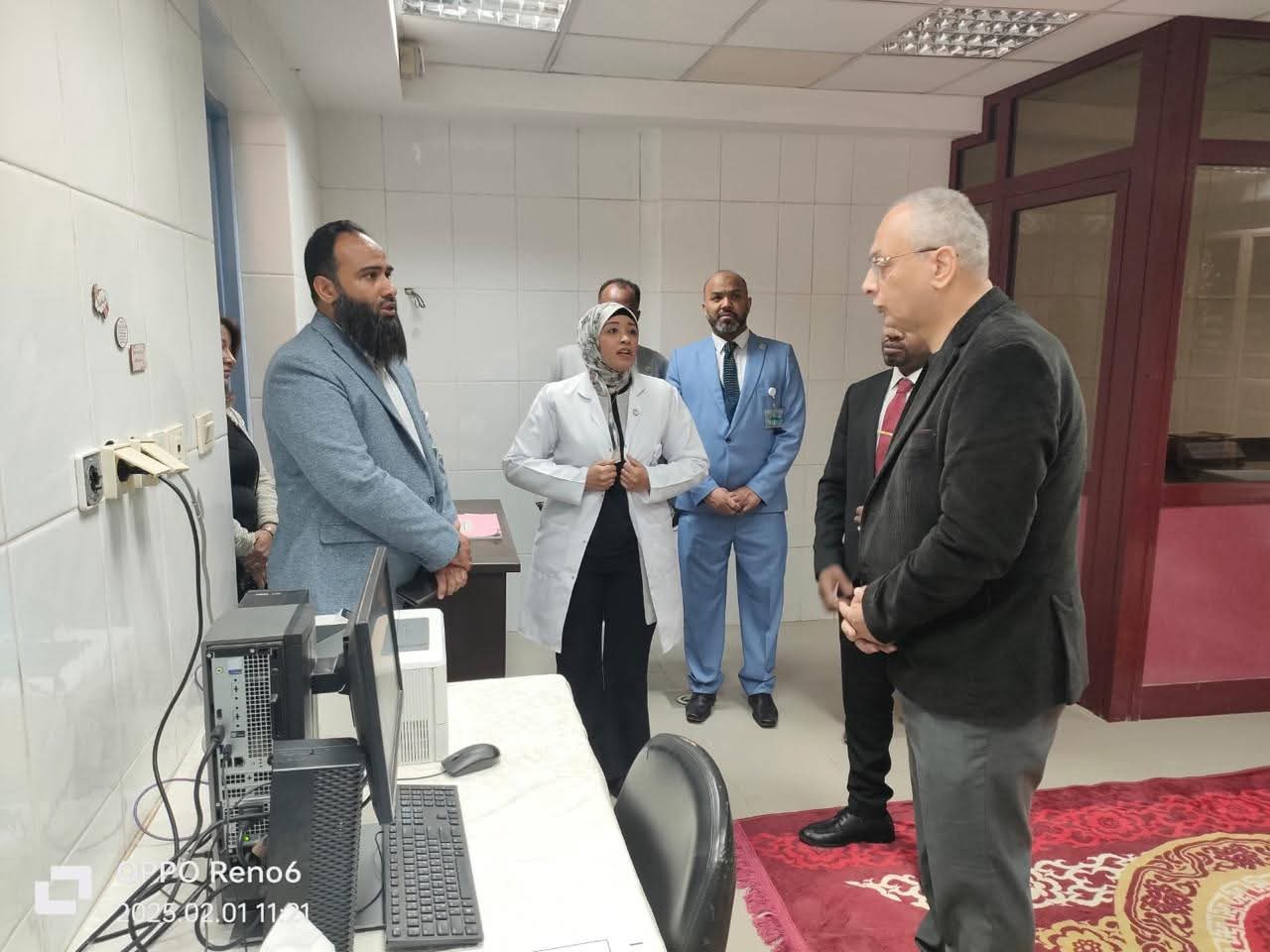 زيارة م. عصام النجار لفرع الهيئة باسوان يوم الجمعة الموافق ٣١ يناير تنفيذا لقرار مجلس الوزارء بالعمل فى الاجازات والعطلات الرسمية  لتقليل زمن الافراج الجمركى