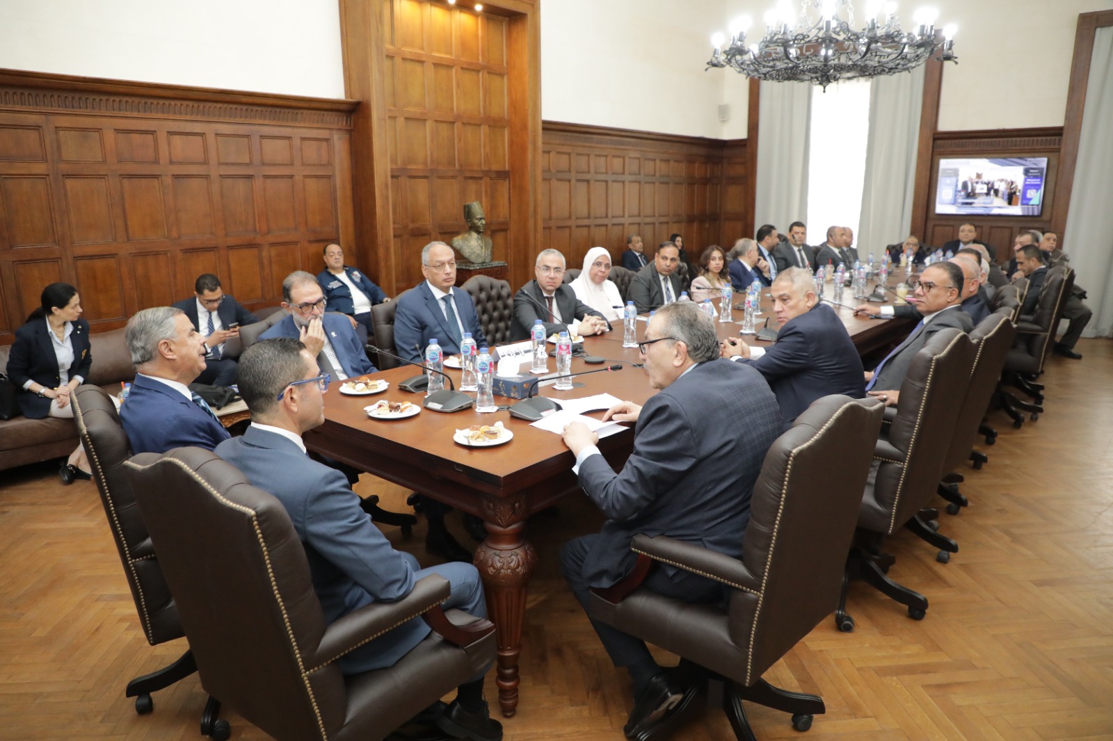 زيارة وزير الاستثمار والتجارة  الخارجية  لميناء الاسكندرية والغرفة التجارية