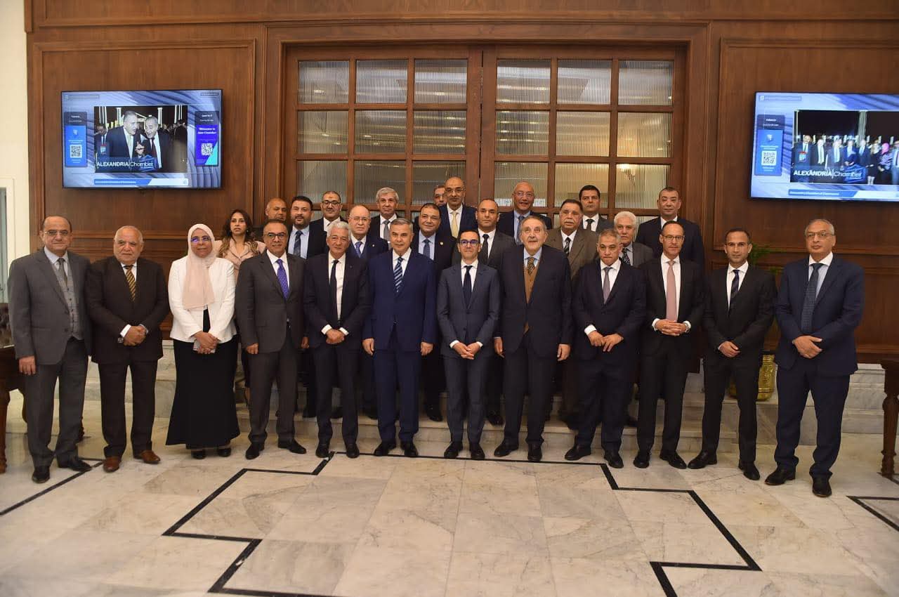 زيارة وزير الاستثمار والتجارة  الخارجية  لميناء الاسكندرية والغرفة التجارية