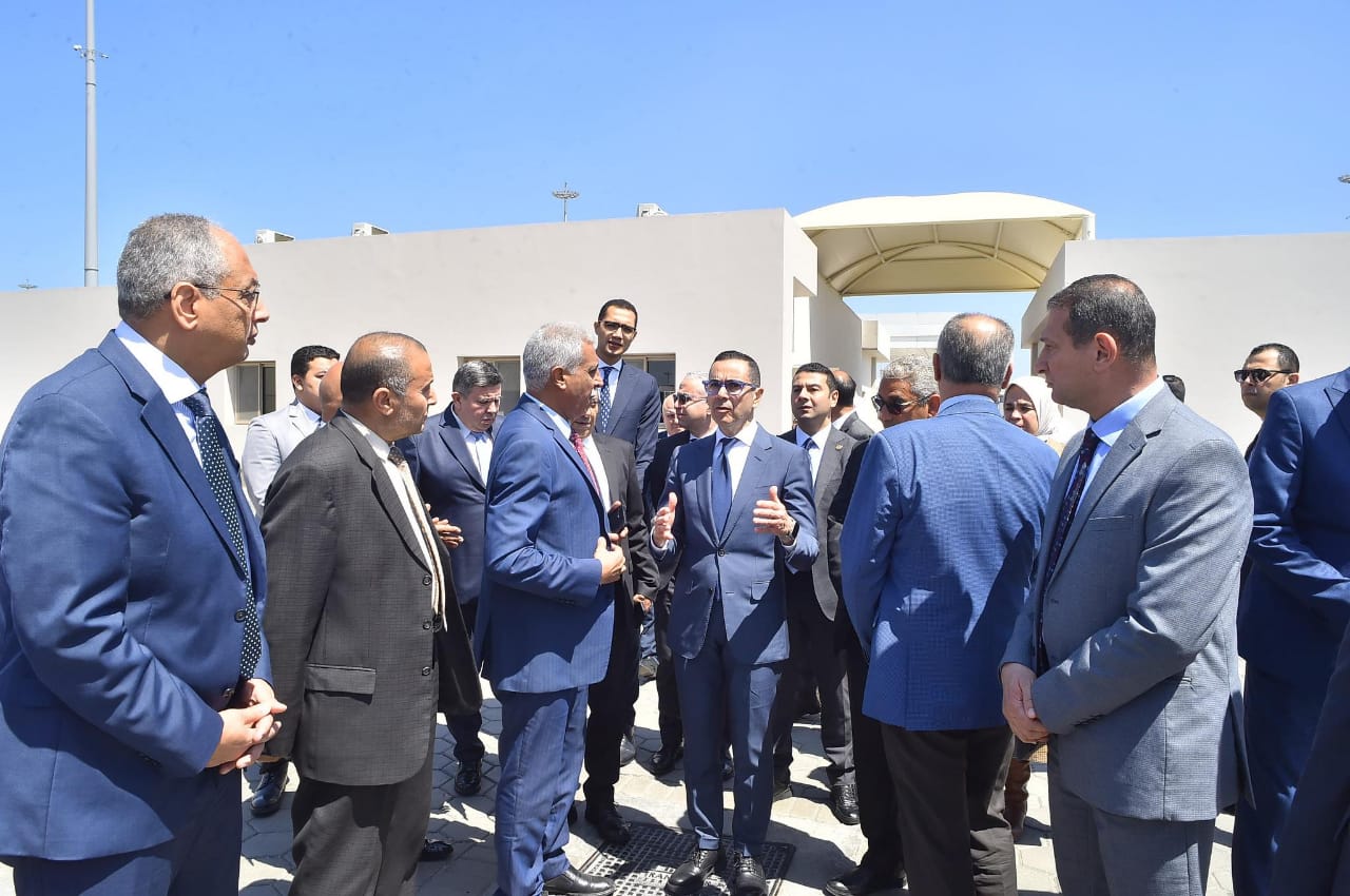زيارة وزير الاستثمار والتجارة  الخارجية  لميناء الاسكندرية والغرفة التجارية
