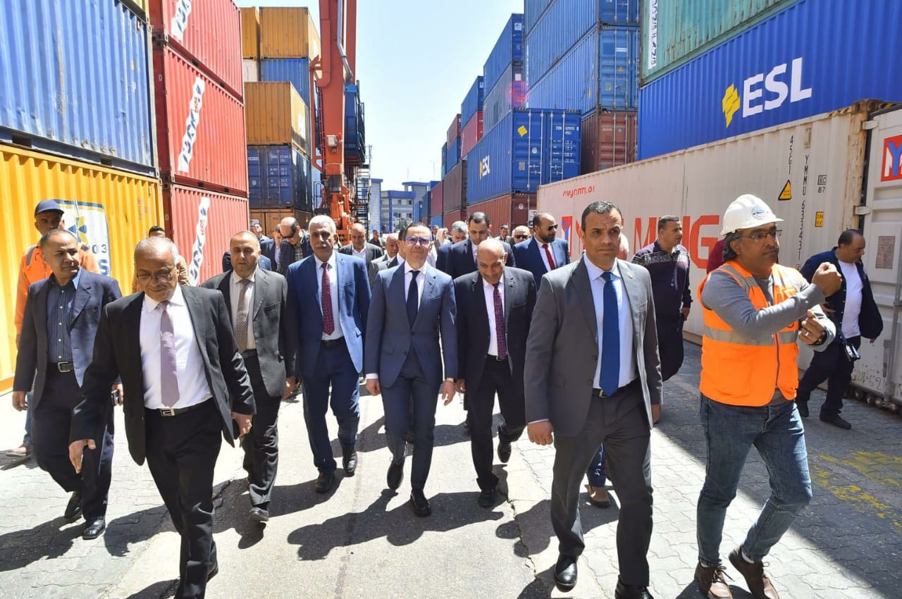 زيارة وزير الاستثمار والتجارة  الخارجية  لميناء الاسكندرية والغرفة التجارية