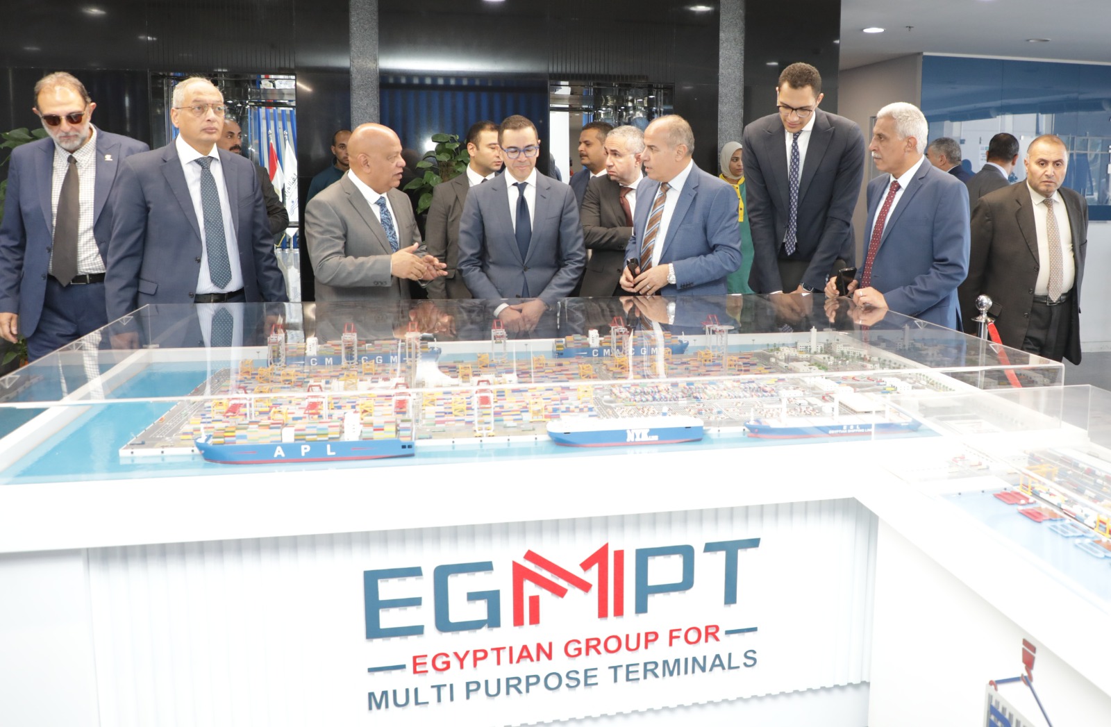 . عصام النجار يشارك م. حسن الخطيب وزير الاستثمار والتجارة الخارجية فى زيارته للجان الفحص المشترك بمحطة تحيا مصر متعددة الأغراض بميناء الاسكندرية TMT و EGMPT