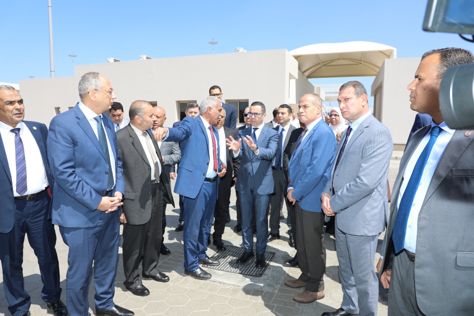 . عصام النجار يشارك م. حسن الخطيب وزير الاستثمار والتجارة الخارجية فى زيارته للجان الفحص المشترك بمحطة تحيا مصر متعددة الأغراض بميناء الاسكندرية TMT و EGMPT