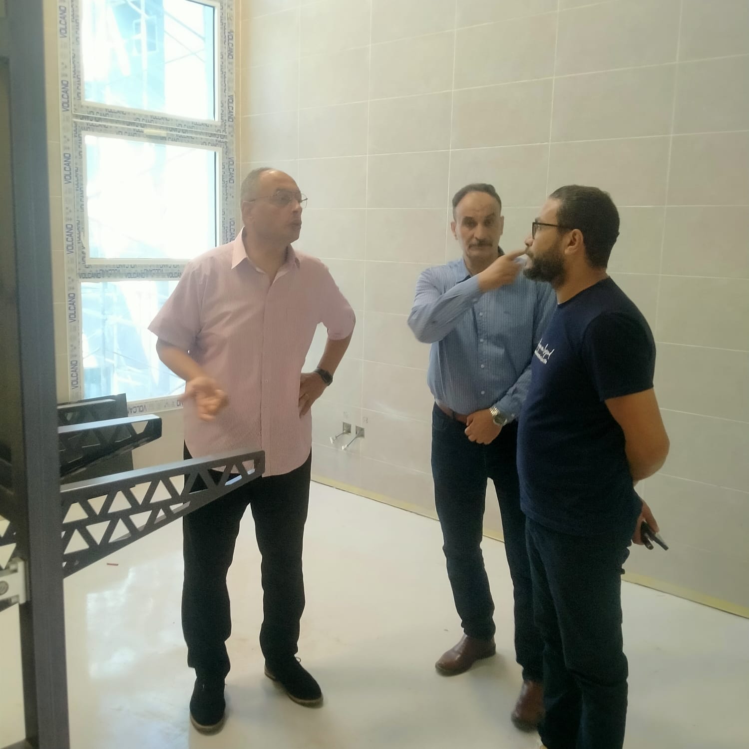 م. عصام النجار يتفقد  سير العمل اليوم ٤ سبتمبر  بمينائى السويس والسخنة  تنفيذا لقرار رئيس مجلس الوزراء بالعمل فى  الاحازات والعطلات الرسمية