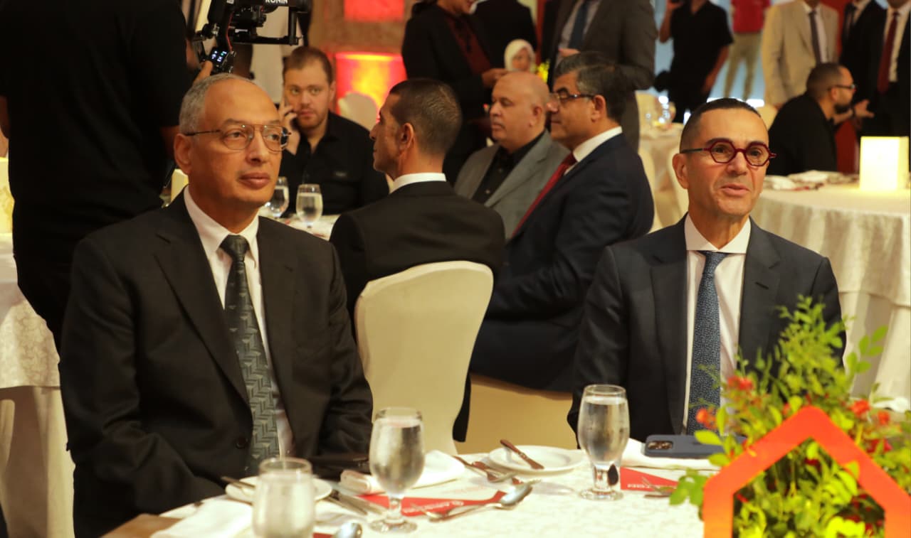 وزير الاستثمار والتجارة الخارجية م. حسن الخطيب ورئيس الهيئة العامة للرقابة على الصادرات والواردات م. عصام النجار يشاركان مجموعة اريستون الايطالية فى الاحتفال باطلاق احدث الخطوط الانتاجية