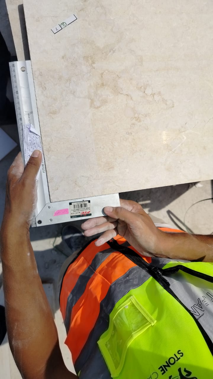 وحدة فحص المنتجات ١٧٠٢٠  تنفذ ثانى تصدير للبرازيل (اخشاب) طبقا للمتتطلبات التعاقدية