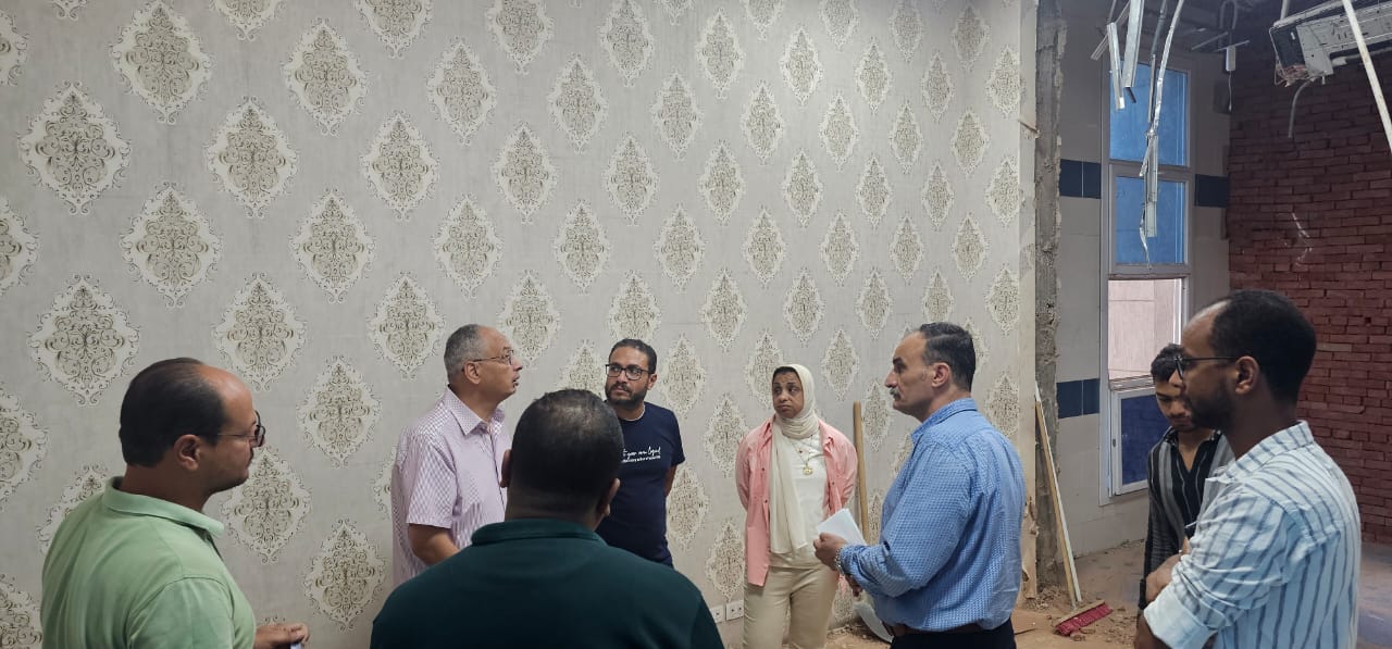 م. عصام النجار يتفقد سير العمل بفرعى الهيئة بمينائى السويس و السخنة اليوم الخميس ٤ سبتمبر ٢٠٢٥  تنفيذا لقرار رئيس مجلس الوزراء بالعمل خلال العطلات الرسمية لتقليل زمن الافراج الجمركى بالتعاون مع جميع الجهات المعنية . ويتابع اعمال التطوير والتحديث بالفرعين.