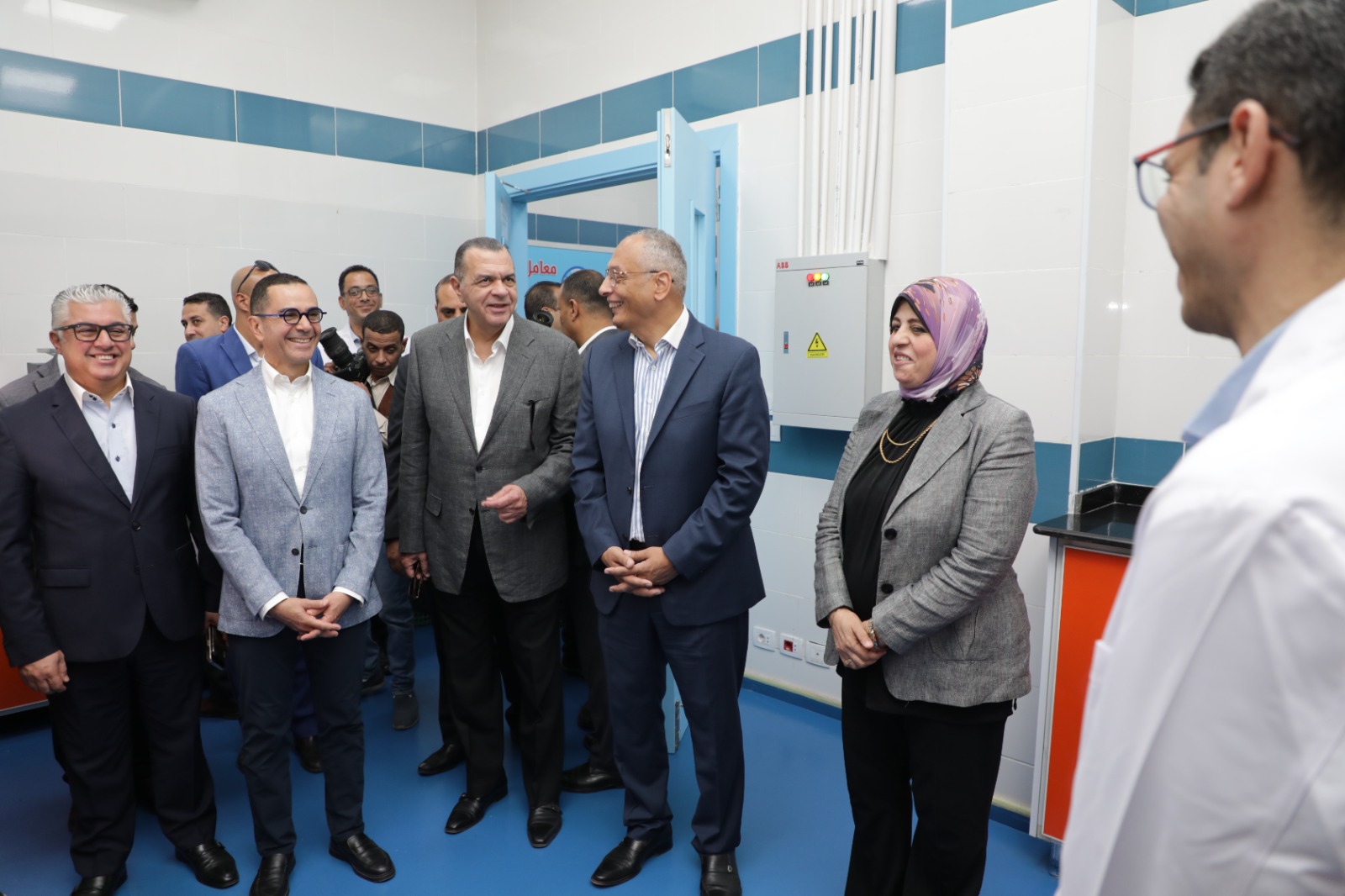 وزير الاستثمار والتجارة الخارجية يفتتح المرحلة الثانية من المعامل الصناعية بميناء السخنة