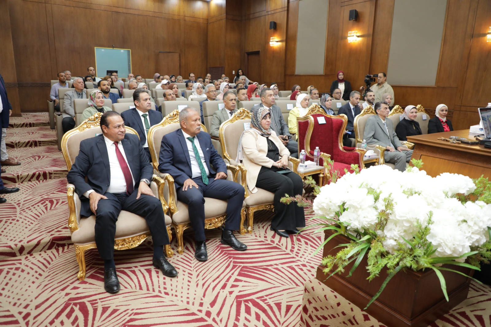 ندوة تثقيفية بمناسبة مرور 52 عاما على ذكرى انتصارات حرب اكتوبر المجيدة