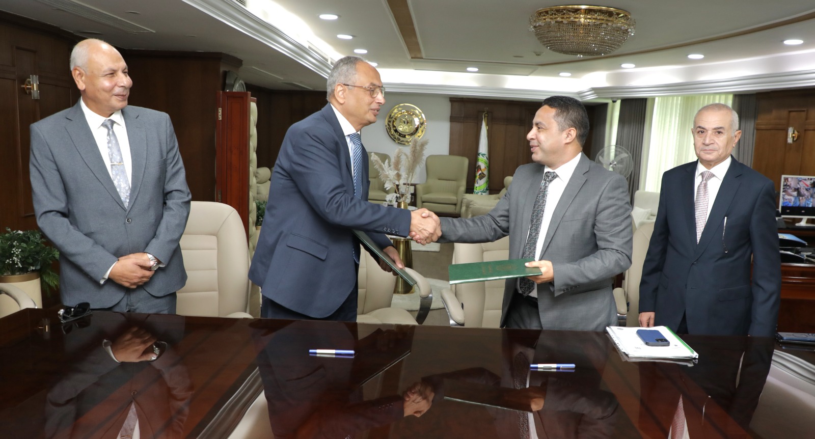 م. عصام النجار يوقع برتوكول تعاون مع شركة سكاى جولد فى مجال التحليل المعملى واصدار شهادات المطابقة