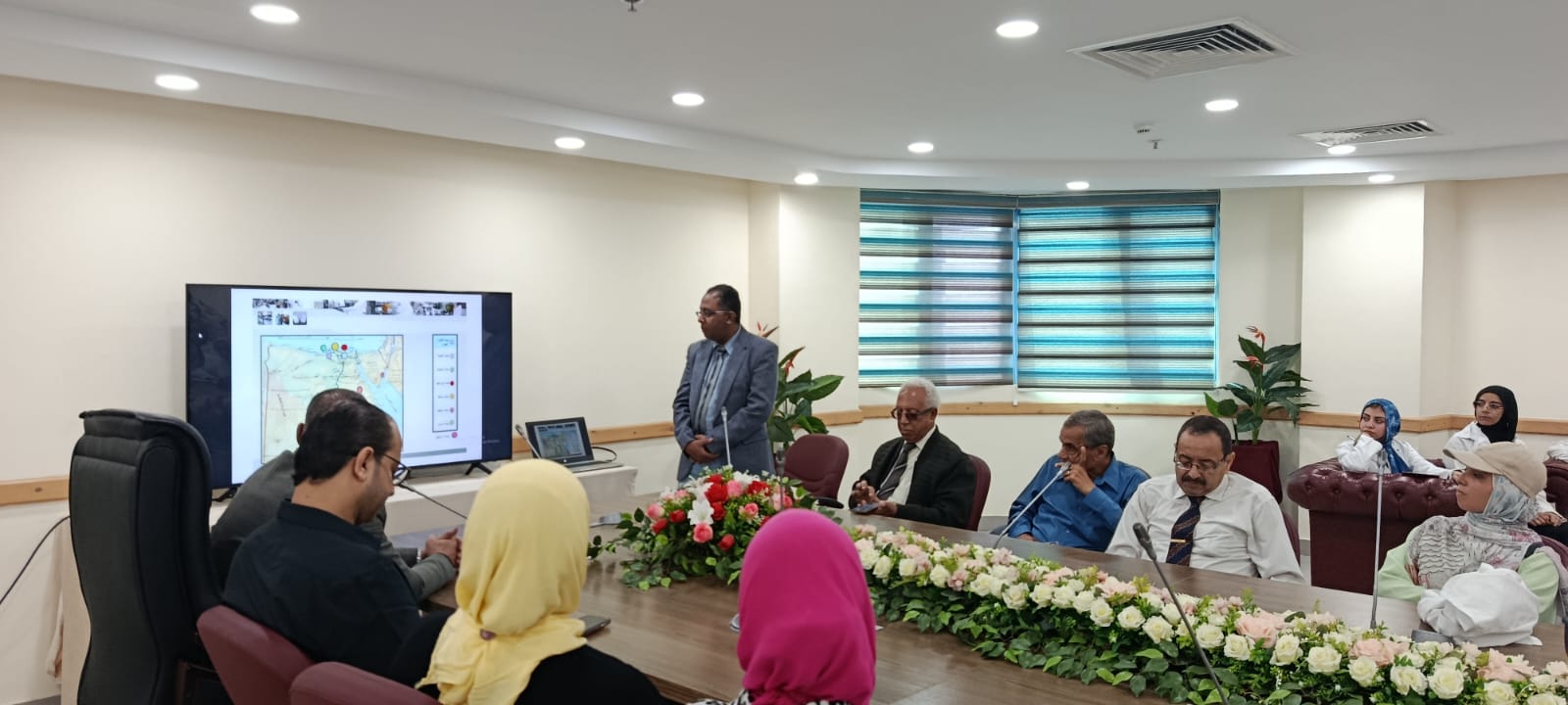 تدريب طلاب كلية الزراعة جامعة عين شمس بمعامل الهيئة بفرع ميناء الدخيلة