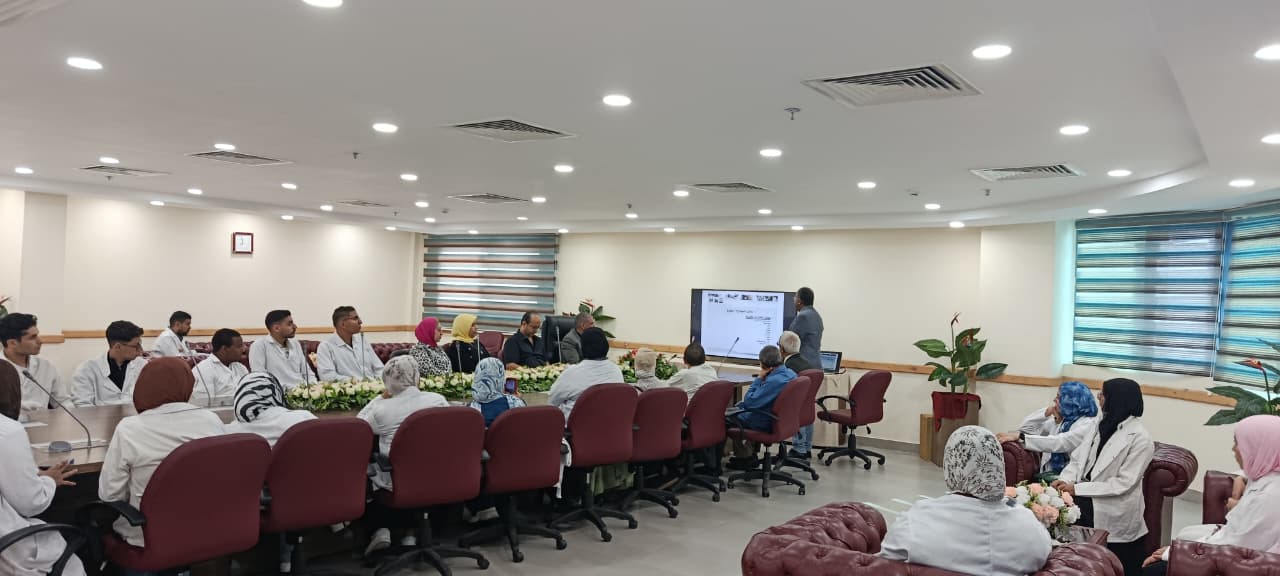 تدريب طلاب كلية الزراعة جامعة عين شمس بمعامل الهيئة بفرع ميناء الدخيلة