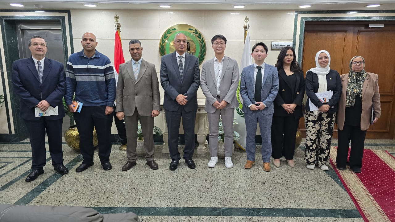 م. عصام  النجار يسستقبل وفدا من شركة Korea Testing & Research Institute برئاسة Mr. Chang Seok Jeong لمناقشة  اوجه التعاون المشتركة ويستعرض انشطة وحدات اصدار شهادات المطابقة ووحدة اختبارات الكفاءة الفنية ووحدة التحقق والمصادقة البيئية.