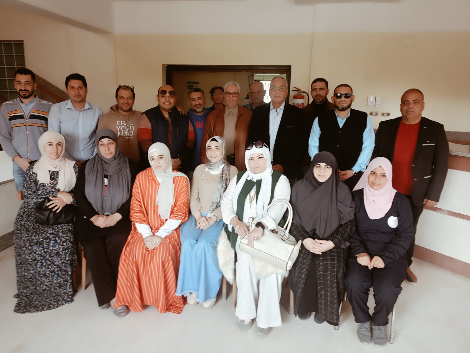 م. عصام النجار فى زيارة تفقدية اليوم السبت ٢٩ نوفمبر  لفرع الهيئةبالعريش تنفيذا لقرار رئيس مجلس الوزراء بالعمل فى الاجازات والعطلات الرسمية لتسريع وتيرة الافراج الجمركى ويلتقى بالسادة العاملين والعملاء بالفرع .