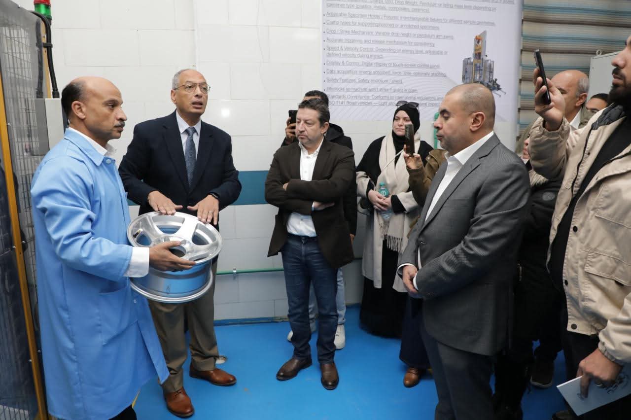 م. عصام النجار يستقبل وفدا من كبار الشركات  المصدرة اعضاء  المجلس التصديرى  للصناعات الهندسية بالمعامل الصناعية  بميناء السخنة