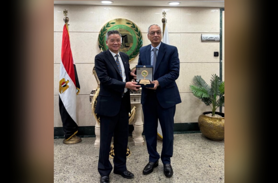رئيس الهيئة العامة للرقابة على الصادرات والواردات يلتقي المدير العام لمكتب الصناعة والأمن والرقابة على الاستيراد والتصدير الصيني لبحث تعزيز التعاون الفني.