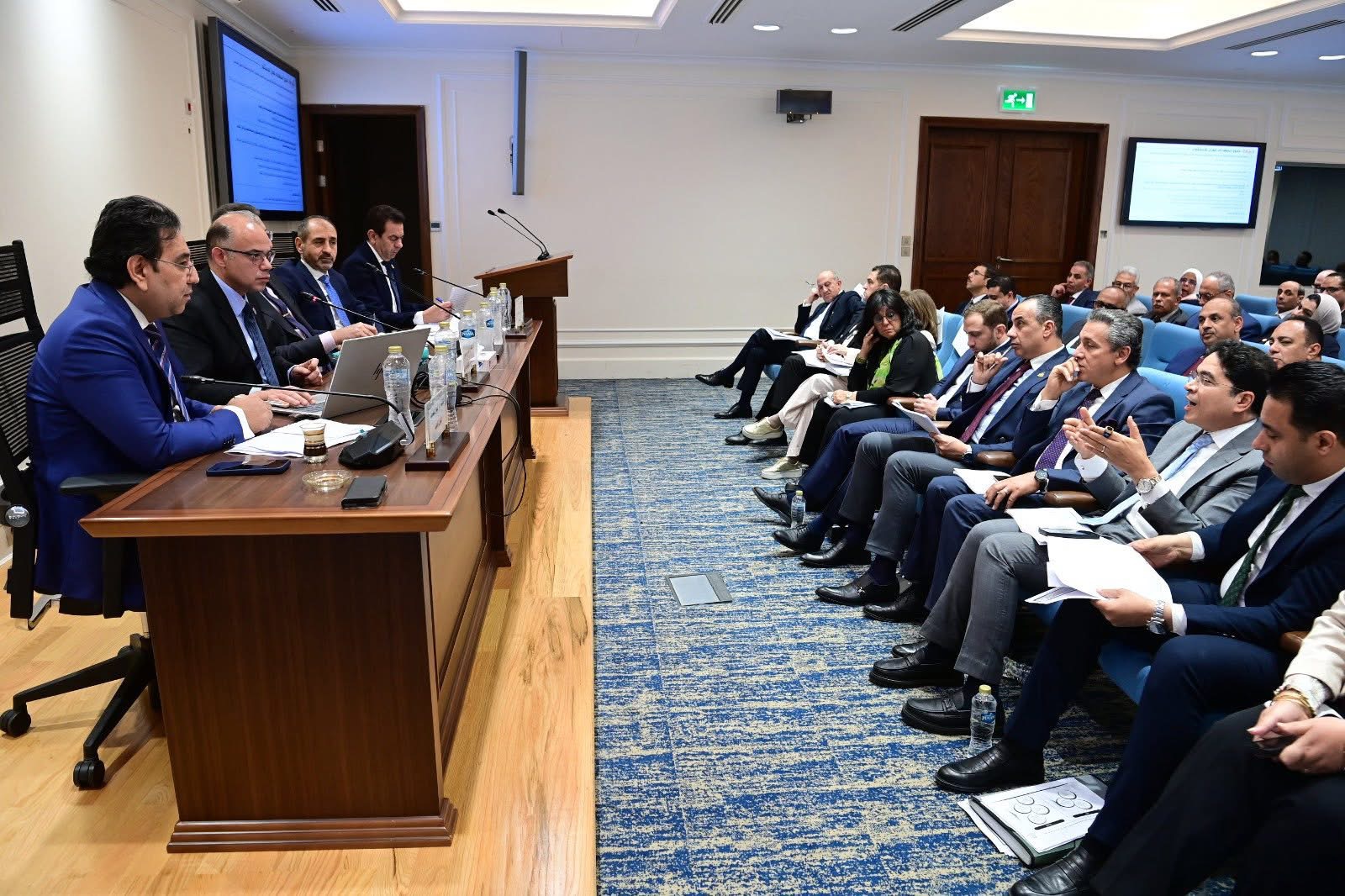 وزير الاستثمار والتجارة الخارجية يستعرض أمام “اقتصادية النواب” خطة تطوير التجارة الخارجية وتعزيز الصادرات.