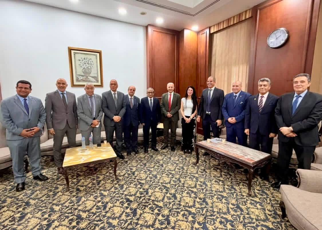 مهندس عصام النجار يشارك في ندوة «التحول الأخضر في القطاع الصناعي» ويستعرض دور الهيئة في دعم الصناعة منخفضة الكربون.