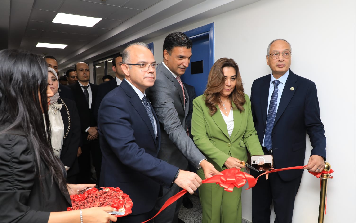 وزير الاستثمار والتجارة الخارجية يشهد افتتاح وتسليم معدات معملية حديثة لدعم قدرات معامل الهيئة العامة للرقابة على الصادرات والواردات.